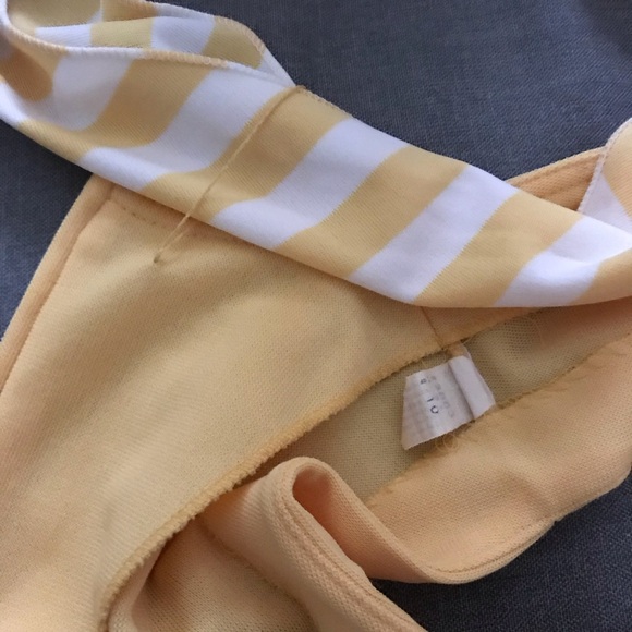 Vintage Yellow Sleeveless Dress with Scarf - Picture 6 of 8